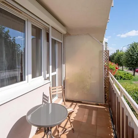 Rogalinska 50m2 With Free Parking, Balcony, Workspace Appartamento Danzica