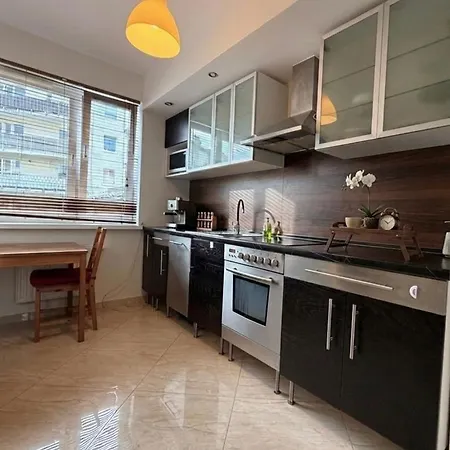 Rogalinska 50m2 With Free Parking, Balcony, Workspace *